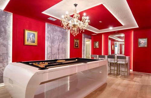 Davenport House | Magical 10-Bedroom Villa near Disney World