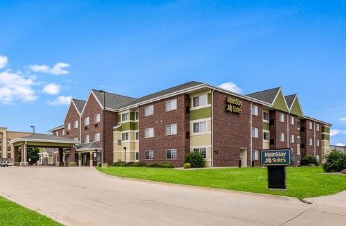 Cedar Rapids Hotel | Mainstay Suites Cedar Rapids