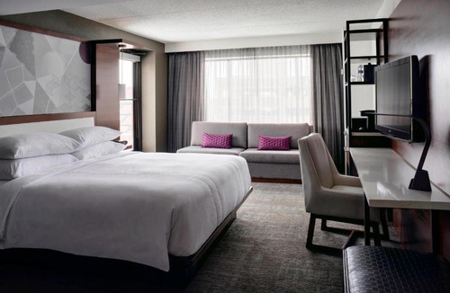Grand River Hotel | Marriott East Lansing at University Place