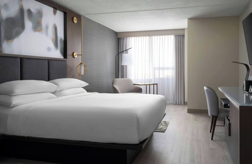 Indianapolis Hotel | Marriott Indianapolis East
