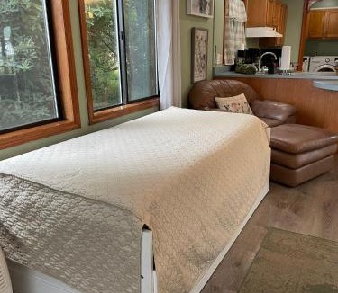 Klamath House | Meadowview