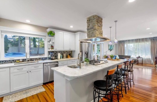 Mercer Island House | Mercer Island Modern Family-Friendly Home, I-90