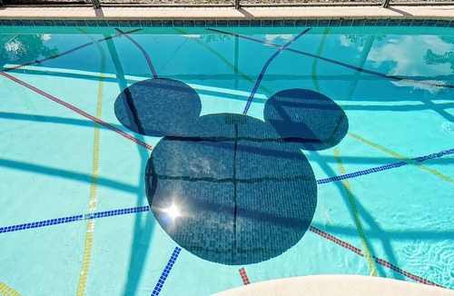 Windsor Hills Villa | Mickey Pool Villa - 10 minutes to Disney