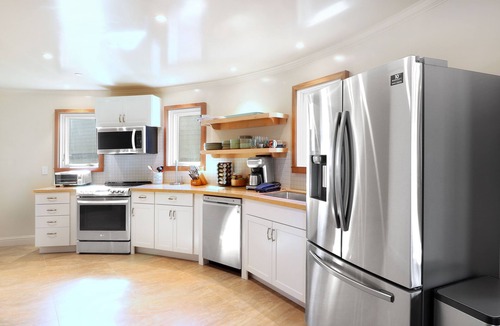 Dillon Beach House | Millenium Falcon DB
