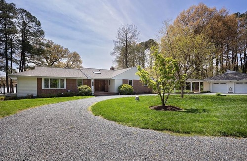 St. Michaels House | Minutes from Downtown St. Michaels | Guest House | Pool | Private Dock