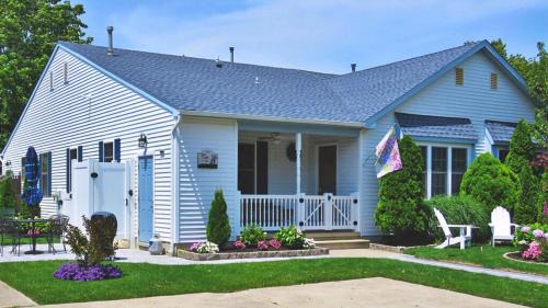 Village Green House | Missouri Ave Seaside Stay