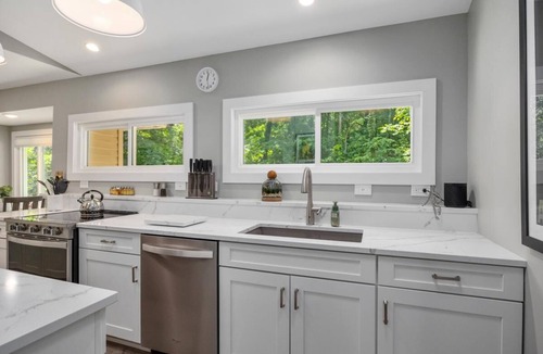Fennville Villa | Misty Pines- Lake Michigan Public Beach Access!