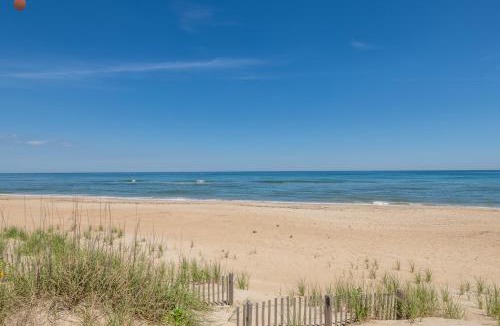 Kitty Hawk House | Mitch's Haven - Kitty Hawk MP 2, Oceanfront, 3 Bedrooms, Vintage Charming Cottage