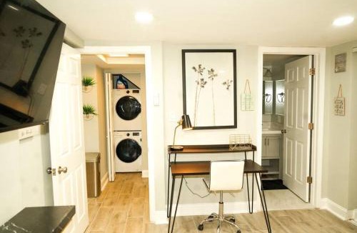 Mount Pleasant Apartment | Modern 1BR Unit with Free Parking Walk to Metro