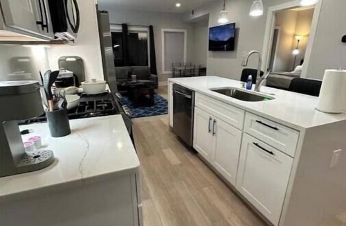 Northeast Apartment | Modern 2 Bed/1 Bath near Union Market [P2]