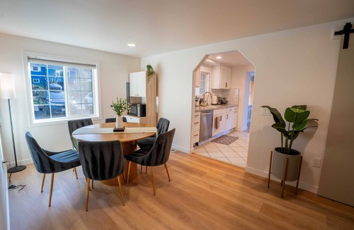 Olympic Hills House | Modern 3BR - Rare AC in Seattle - Family-Friendly
