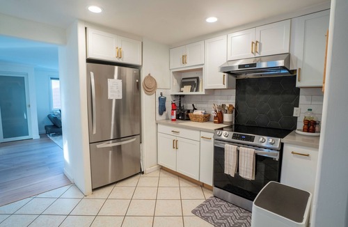 Olympic Hills House | Modern 3BR - Rare AC in Seattle - Family-Friendly