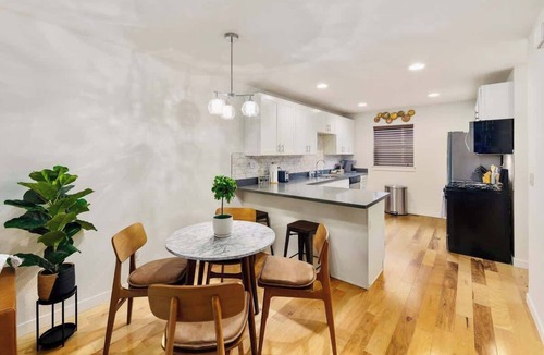 Cedar Heights Condo | Modern 3BR Townhouse Patio & Pet-Friendly Comfort