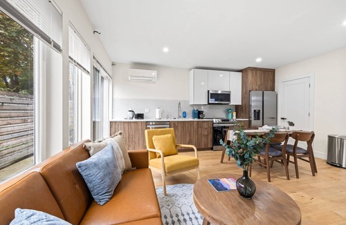 Fremont House | Modern 4B/2.5B Fremont Houses with Prime Walkability