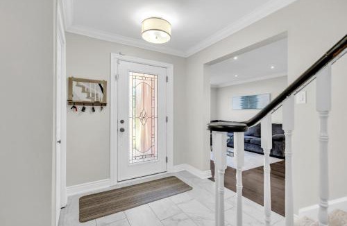 Whitby House | Modern 4BR Family Home with Pool in Whitby