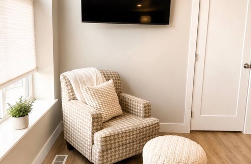 Pleasant Grove Apartment | Modern and Cozy Retreat