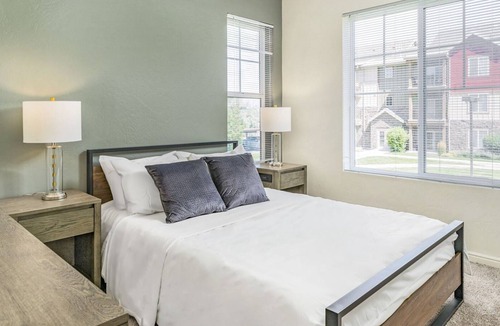 Pleasant Grove Apartment | Modern Apartment in Prime Location (ID5488X40)