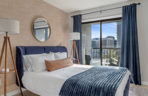 Crystal City Apartment | Modern Crystal City Retreat | Near D.C. Landmarks, Amazon HQ2 & Metro Access