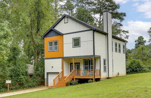 Belvedere Park House | Modern Decatur Home ~ 7 Mi to Atlanta!