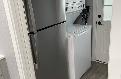 Hough Apartment | Modern Downtown Studio - FullyRenovated 1bed/1bath