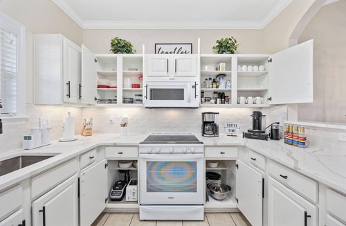 North Myrtle Beach Villa | Modern Golf-View Condo Barefoot Resort Amazing Pools Premium Beach Gear