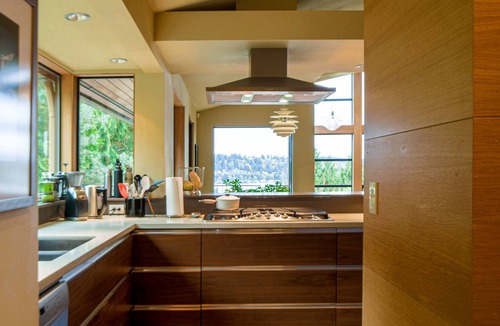 Inglewood-Finn Hill Villa | Modern Hillhouse with Lake Washington Views