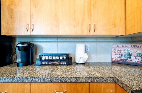 Issaquah Villa | Modern Issaquah 3BR Townhome Near Trails