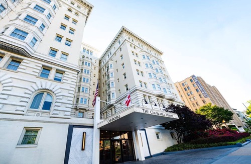 Kalorama Heights Hotel | Modern King Stay | The Churchill | Steps from DC's Top Sites