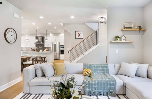 Inglewood-Finn Hill House | Modern Kirkland 4BR Family Oasis, Kids Paradise
