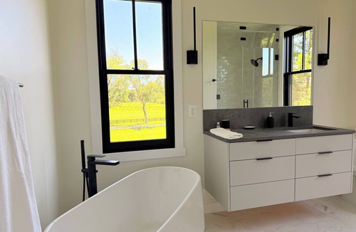 Stevenson Other | Modern Luxe Farmhouse Retreat with Peaceful Pasture Views Minutes from Town