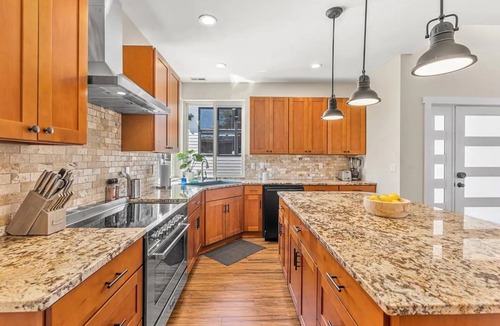 Seattle Metro Area House | Modern Private Getaway in the Heart of Seward Park!