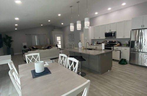 Naples Park House | MODERN PRIVATE HEATED POOL HOME - NEAR VANDERBILT BEACH AND MERCATO