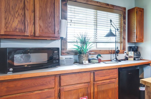 Bevier Apartment | Modern-Rustic Studio Near Long Branch State Park!