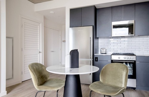 South Lake Union Apartment | Modern South Lake Union 1BR w/W/D & Roof, nr Lake Union, by Blueground