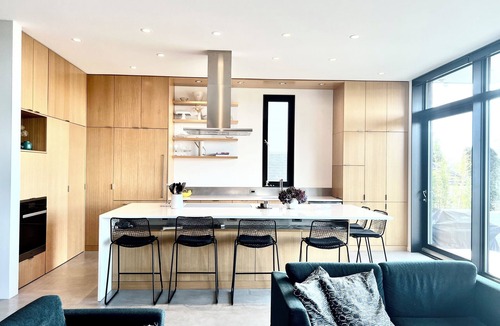Southeast Magnolia House | Modern Sunset and Water View Home in Seattle's Magnolia Neighborhood