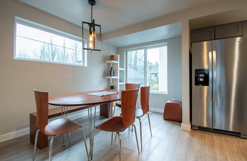 North Beacon Hill House | Modern Townhome North Beacon Hill - 5 minutes to Downtown