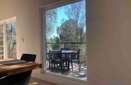 Healdsburg Villa | Modern Wine Country Home on 10 acres with vineyard