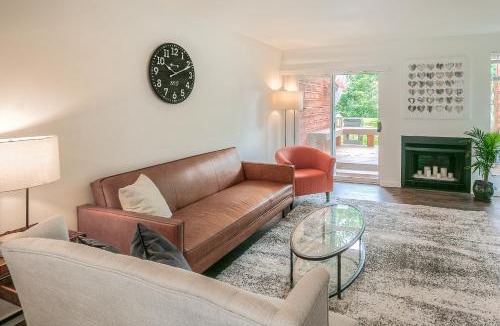North Bend House | Moon River Suites #1