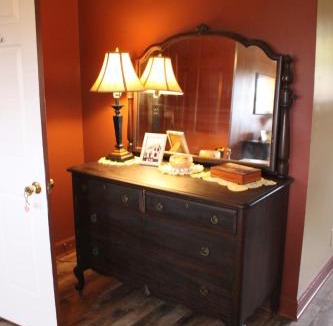 Burks Fork Bed & Breakfast | Moonlight Manor Bed & Breakfast