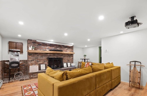 Greenville Junction House | MooseHaus - Dream Cabin in by Moosehead Lake ME
