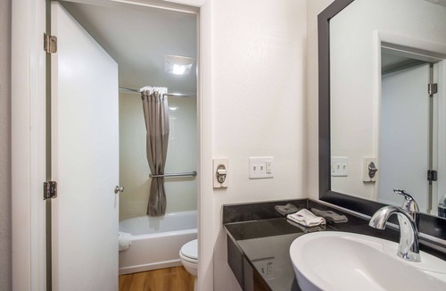 Odenton Hotel | Motel 6 Odenton, MD - Fort Meade