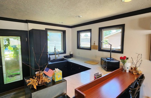 Caldwell House | Mother-in-Law-Suite, All Pets Welcome, Private Hot Tub & Pool in Backyard