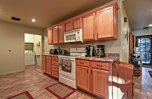 Pinetop Cabin | Mountain Cabin Retreat w/Game Room, Patio & Views