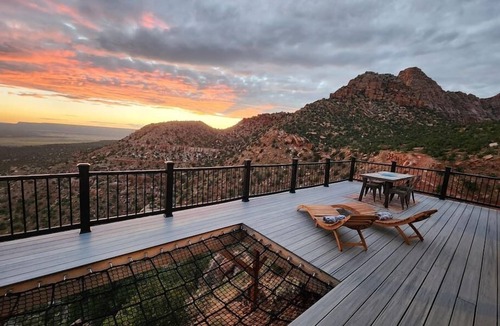 Apple Valley Cabin | Mountain Desert Retreat Elevation 40 Zion