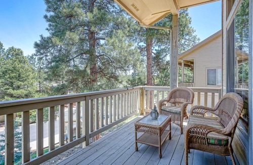 Flagstaff Villa | Mountain Oaks Retreat AC Spacious Flagstaff Townhome Golf Trails Nearby