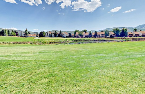 Park Meadows Condo | Mountain-View Park Meadows Condo - Walk to Rec Center & Shuttle Stop