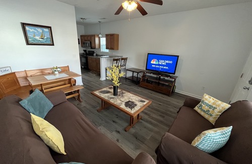 Myrtle Beach Cottage | MRV13S, 2-bedroom cottage, 2 Blocks to the Beach! Free WIFI, Free Parking