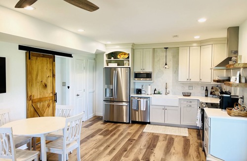 Blue Ridge Apartment | Mt. Gilead Sunrise- Country Suite close to wineries, breweries & wedding venues