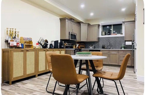Fort McMurray Apartment | Music & Friends Suite YMM A Luxury Suite designed with the music lover in mind!