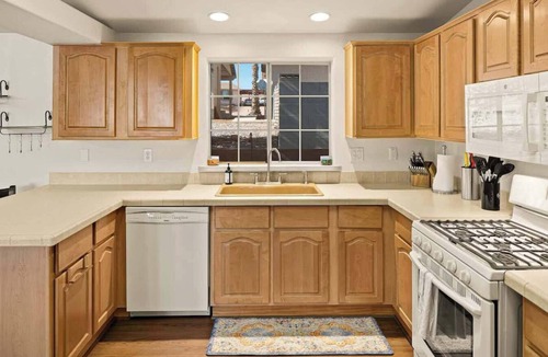 Clarkdale House | Myrinn - Game Room & Desert Views | Near Jerome